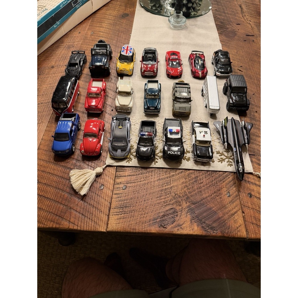 Lot Of 21 Kinsmart 1:46 1:40 1:38 1:36 1:34 1:28 Scale Diecast Car Loose. As Is